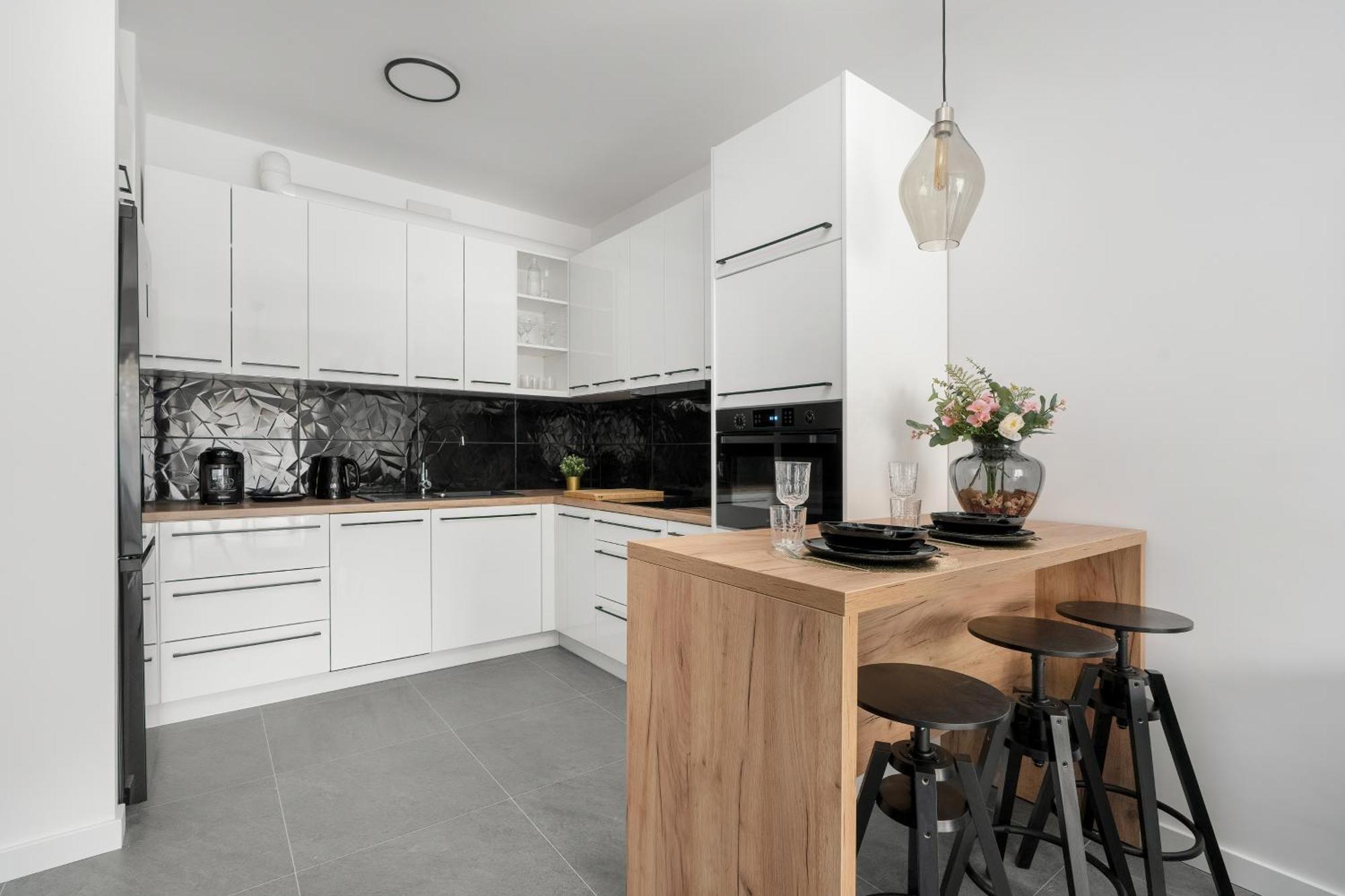 City Center Apartments With Gym & Free Garage Poznan By Noclegi Renters 외부 사진