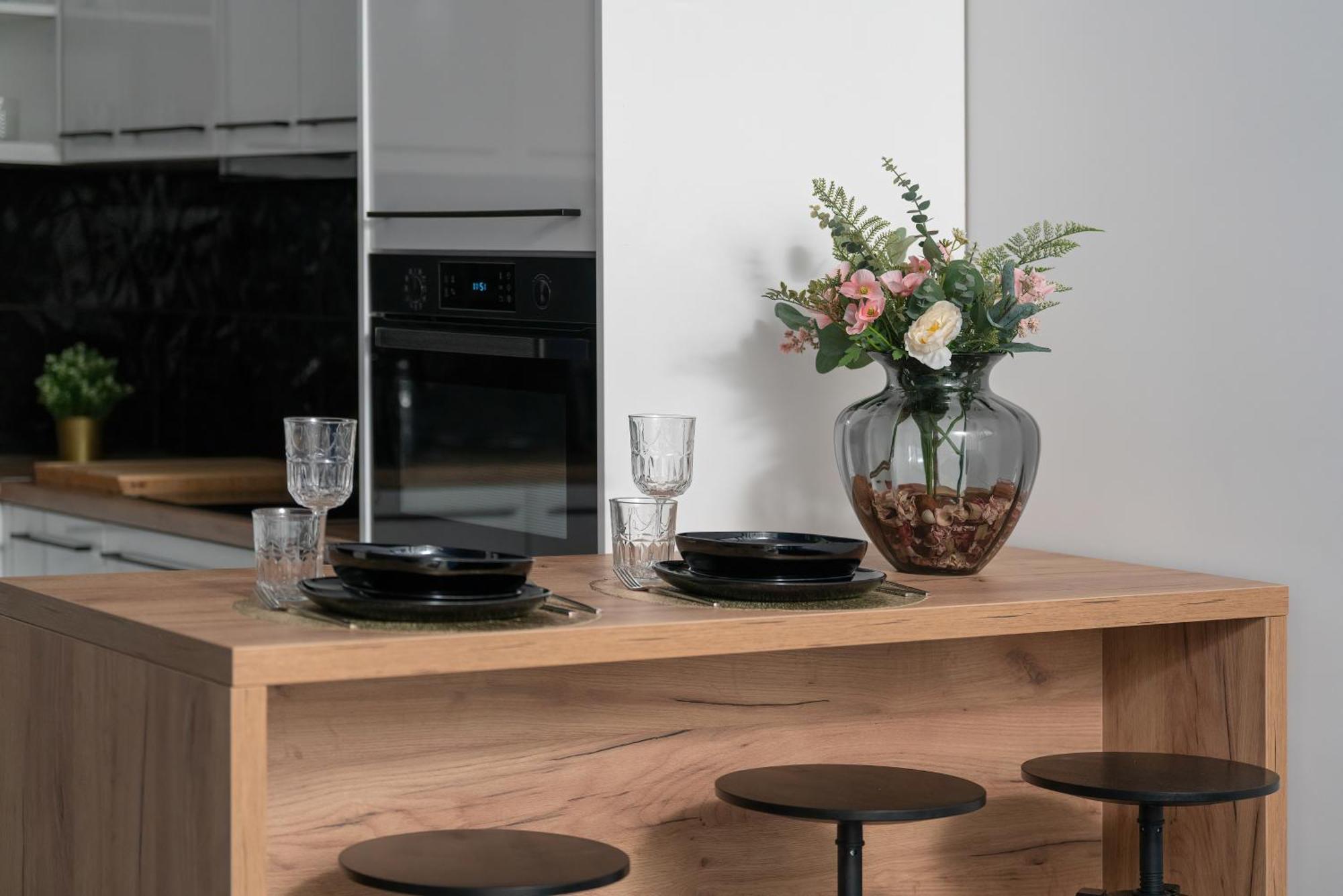 City Center Apartments With Gym & Free Garage Poznan By Noclegi Renters 외부 사진