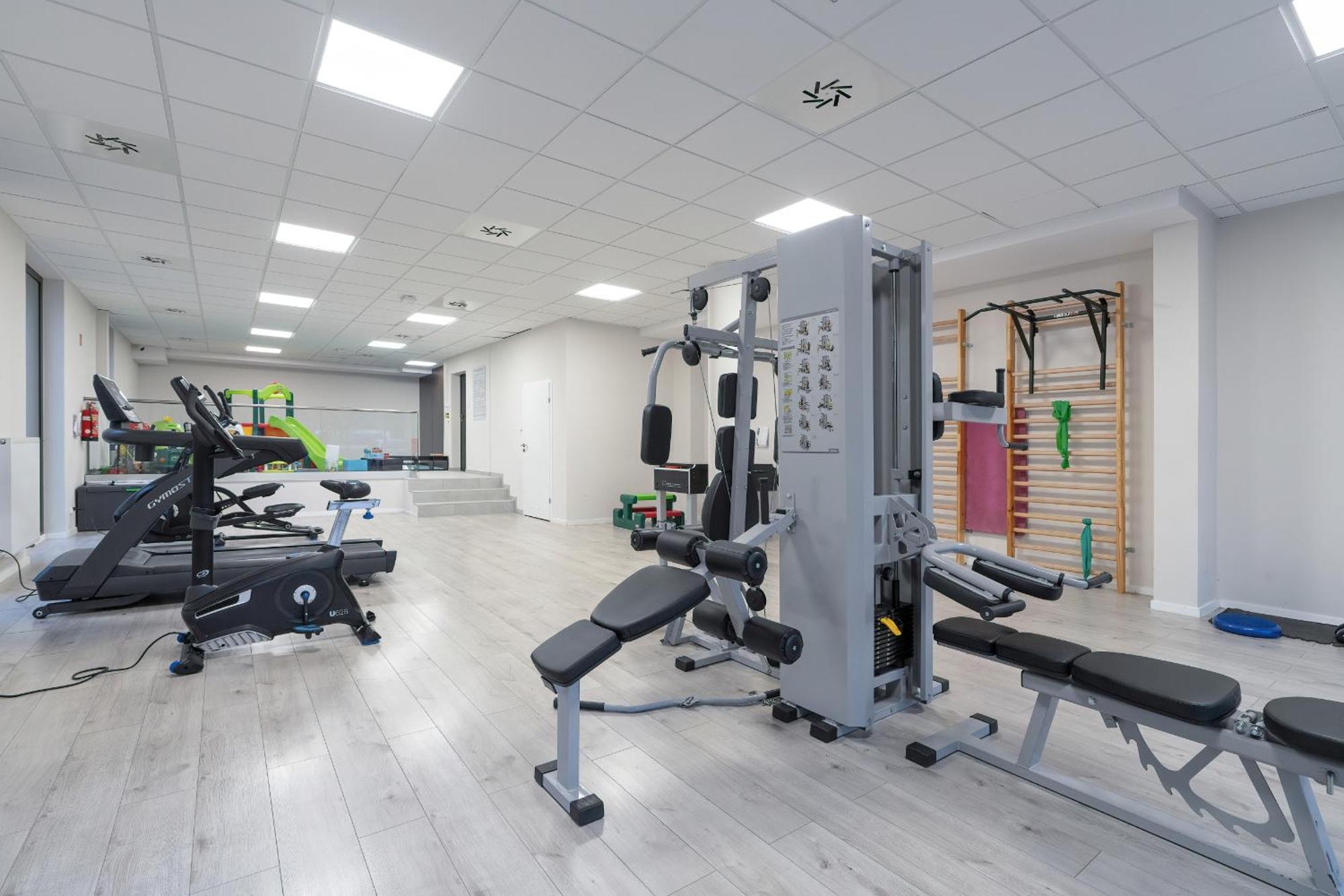 City Center Apartments With Gym & Free Garage Poznan By Noclegi Renters 외부 사진