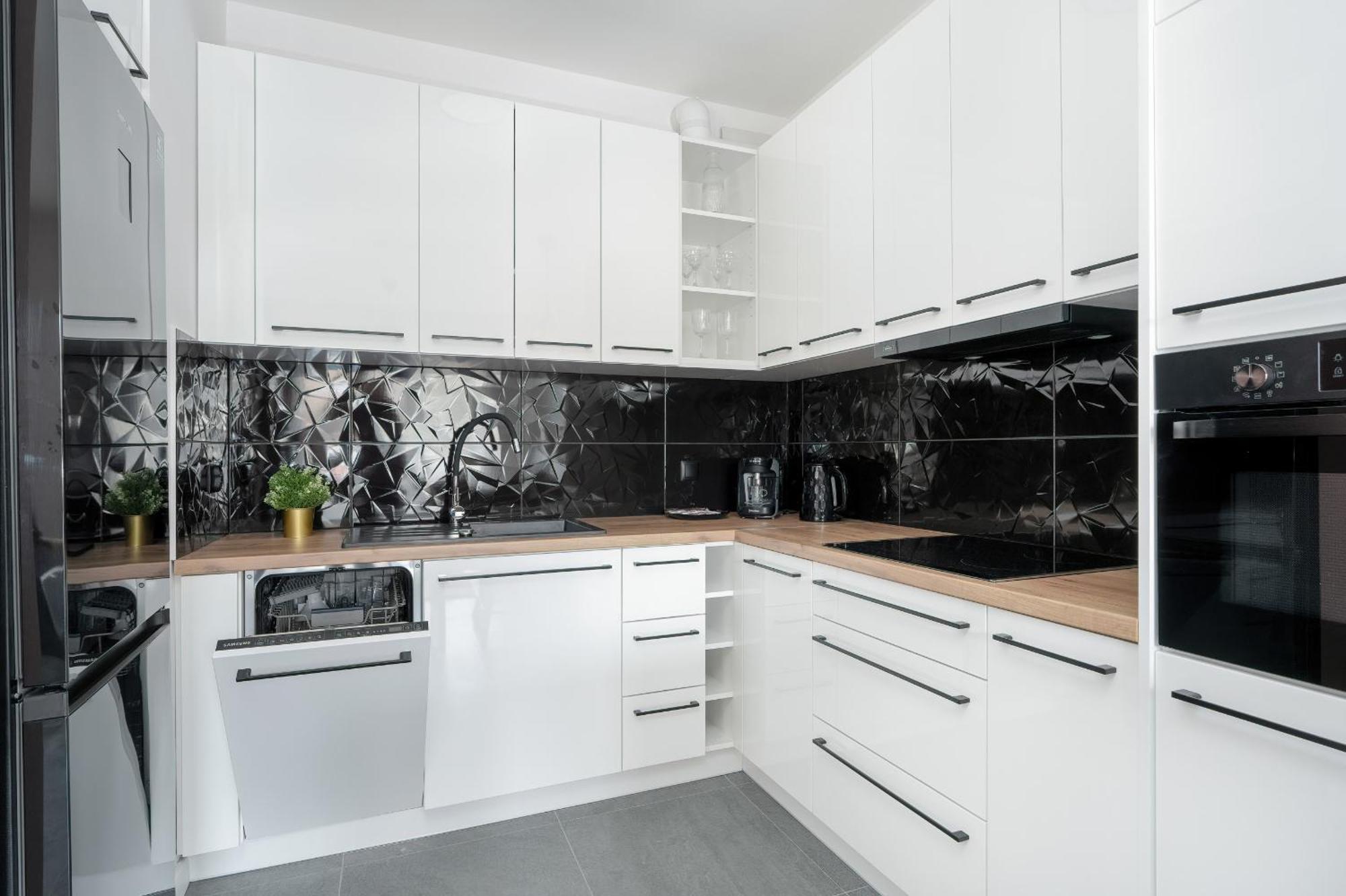 City Center Apartments With Gym & Free Garage Poznan By Noclegi Renters 외부 사진